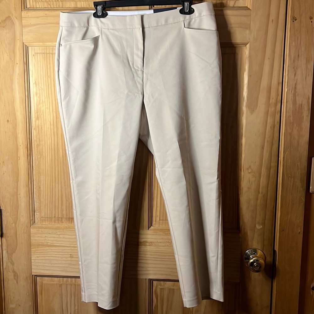 *LAST CHANCE! Donating 4/7* Rafaela Trouser